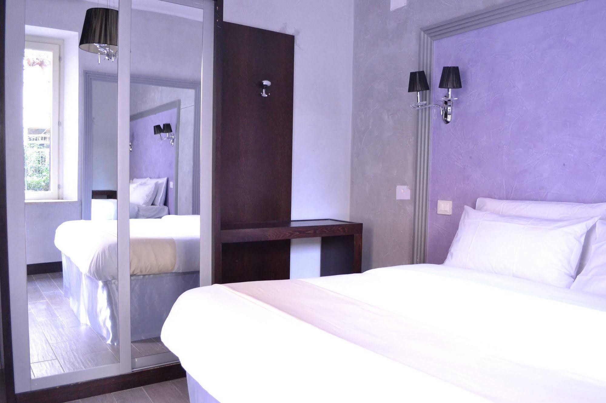 Отель Tiburtina House Рим Экстерьер фото